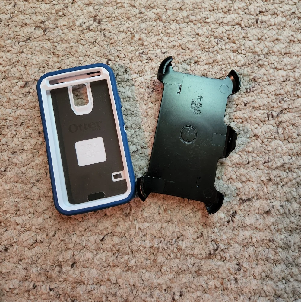 Samsung Galaxy S5 Otterbox Defender Case and Holster